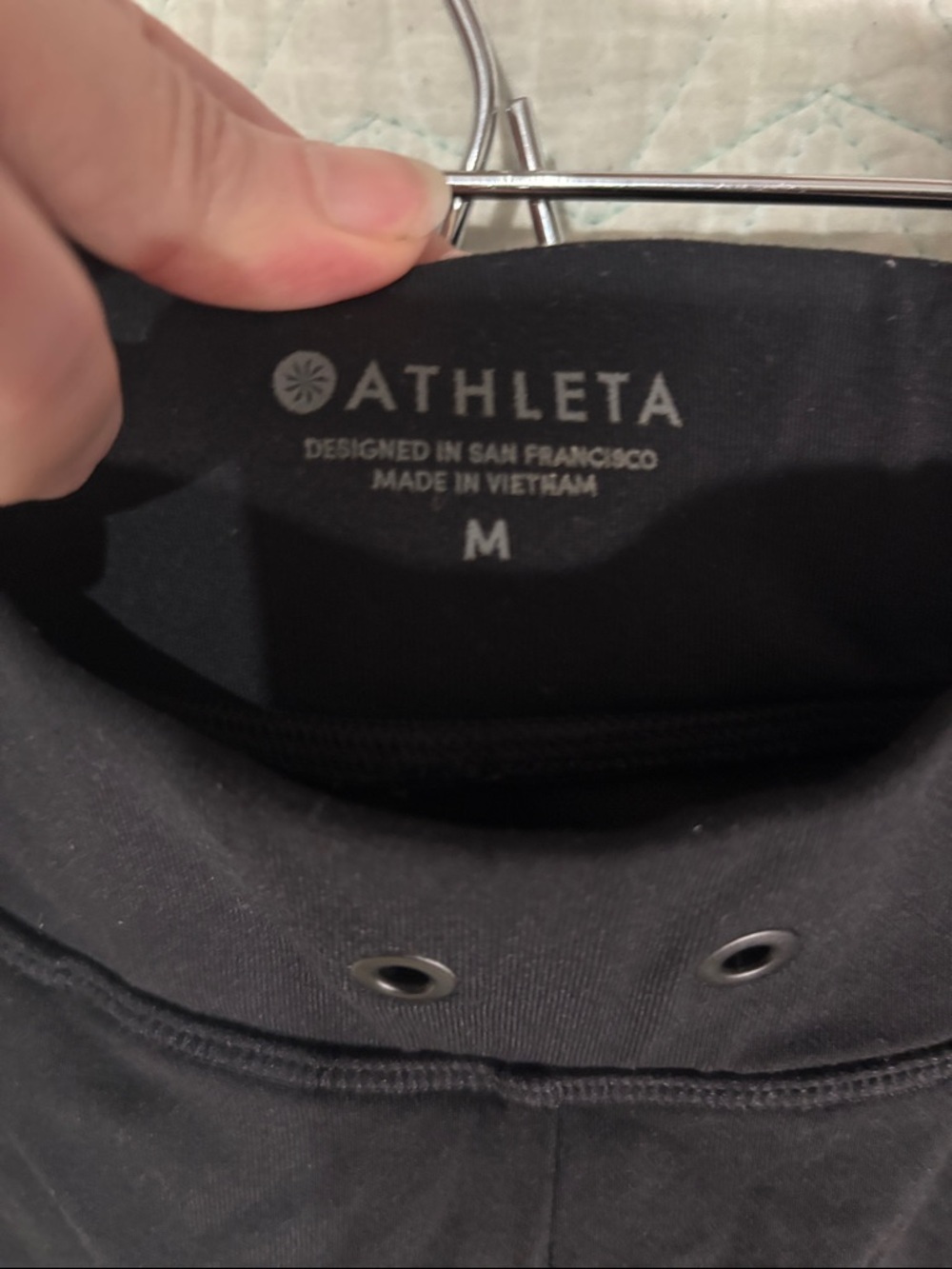 Athleta Black Trekkie North Joggers UPF 50+ - Picture 2 of 8